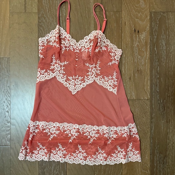 Wacoal Coral and White Lace Chemise - Picture 6 of 8